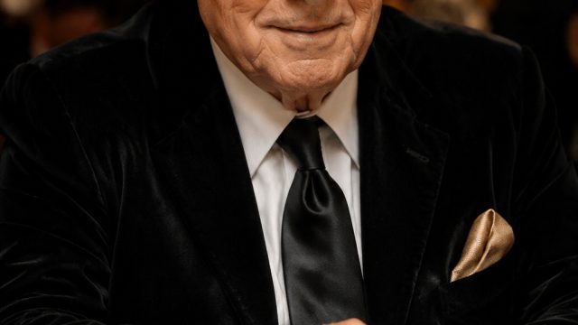 Remembering Clive Davis: The Music Magnate's Legacy at 94 | web game online gratis, daftar slot onli
