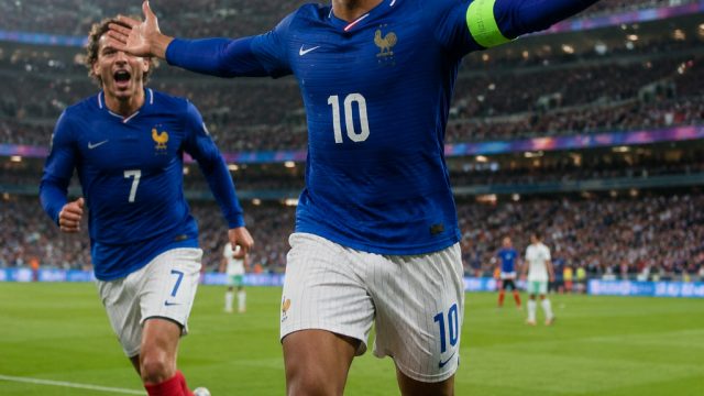 France Triumphs Over Iraq in Weather-Delayed World Cup Clash in Philly | play chess online, rtp to4d