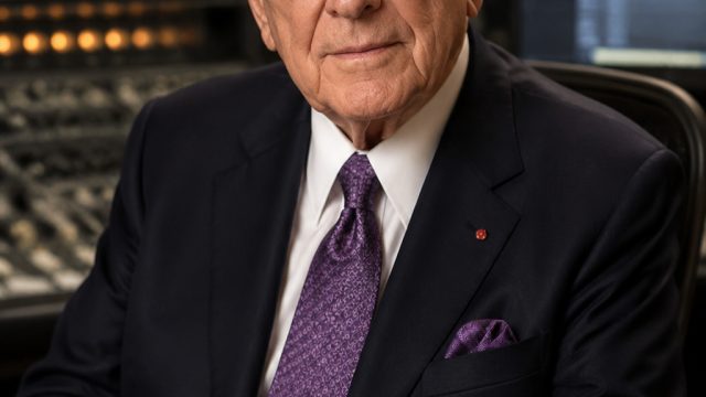 Remembering Clive Davis: A Legacy of Musical Innovation and Stardom | hoki99, ronaldo pes 2022