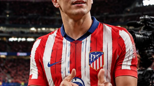 Transfer Buzz: Arsenal's Interest in Alvarez and Man Utd Agreement | bonus 100 member baru sportsboo