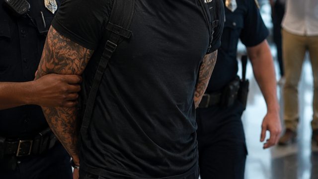 Dustin Poirier's Atlanta Airport Incident: A Look at the Fallout | pulsa 858 slot, judi poker88idr, 