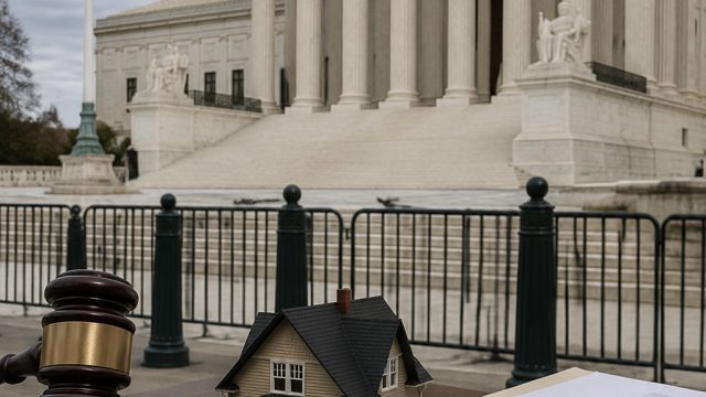 Supreme Court Upholds Foreclosure Regulations Amidst Growing Economic Concerns | kopi4d slot, pasar 
