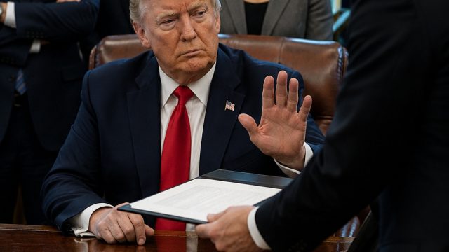 Trump Halts Housing Bill Signing Amid Ongoing Legislative Tensions | togel2021 com, game judi onlain